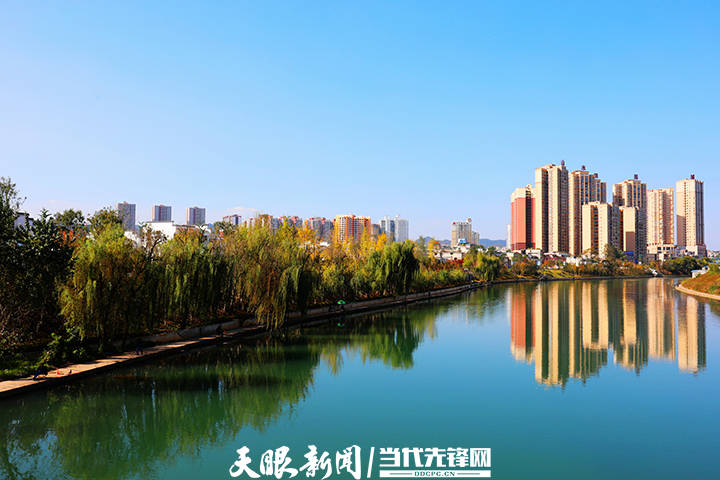 惠水县城美景创新把关入口,畅通出口,堵牢岔口多维度一网式管理.