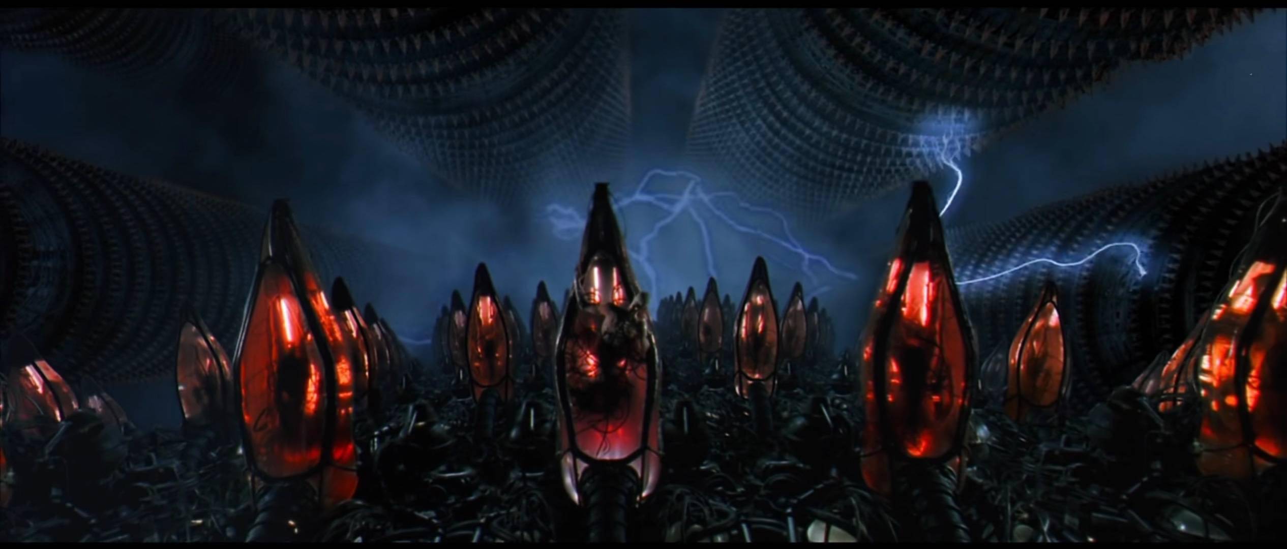 因为元宇宙一旦被掌控,就如同《黑客帝国》中的掌控虚拟世界中的母体