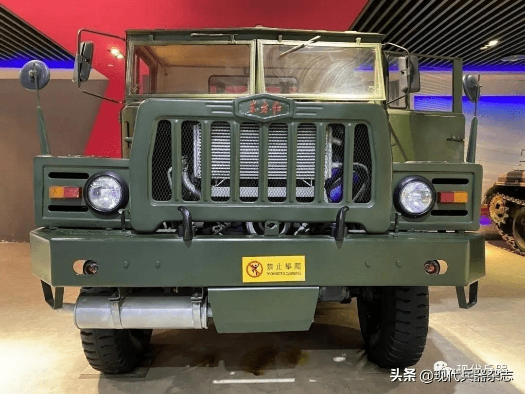 昙花一现亦经典拥有欧洲血统的东方红lt665诞生55周年纪念