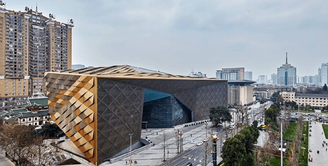 疫情宅家也能云游成都博物馆_官网