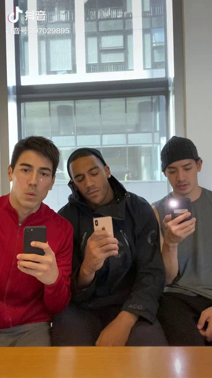 你的心被我点亮了吗黄柏钧denny伊努萨inusa