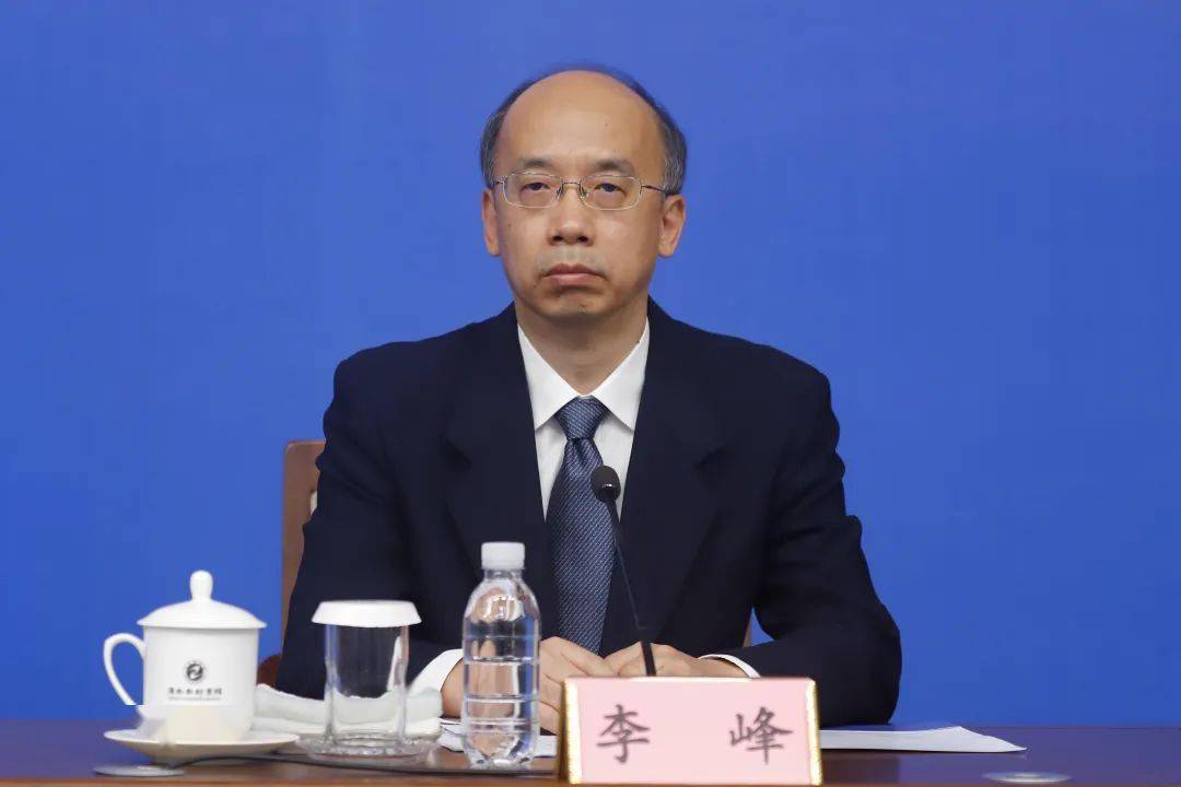 李峰答:目前,涉及税务部门节水激励的优惠政策主要包括水资源税和企业