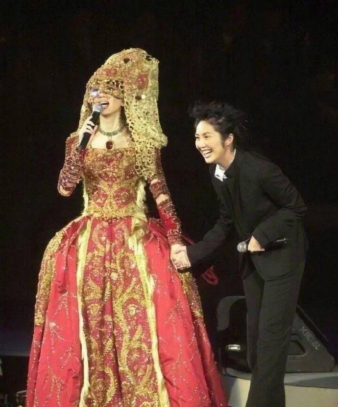 庾恩利|影视日报|青春励志电影《艺芝两百磅》正式杀青；电影《梅艳芳》今日上映