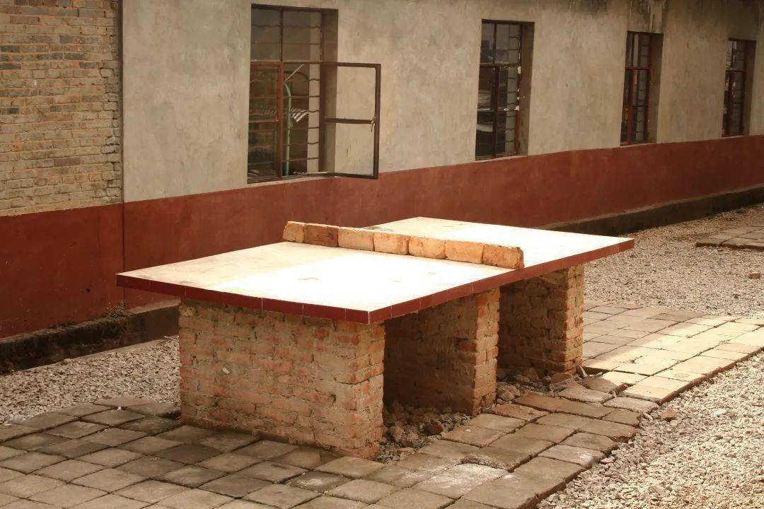 新旧乒乓球桌新旧篮球场欢迎亲爱的战友们给我们提供你的老照片一 起