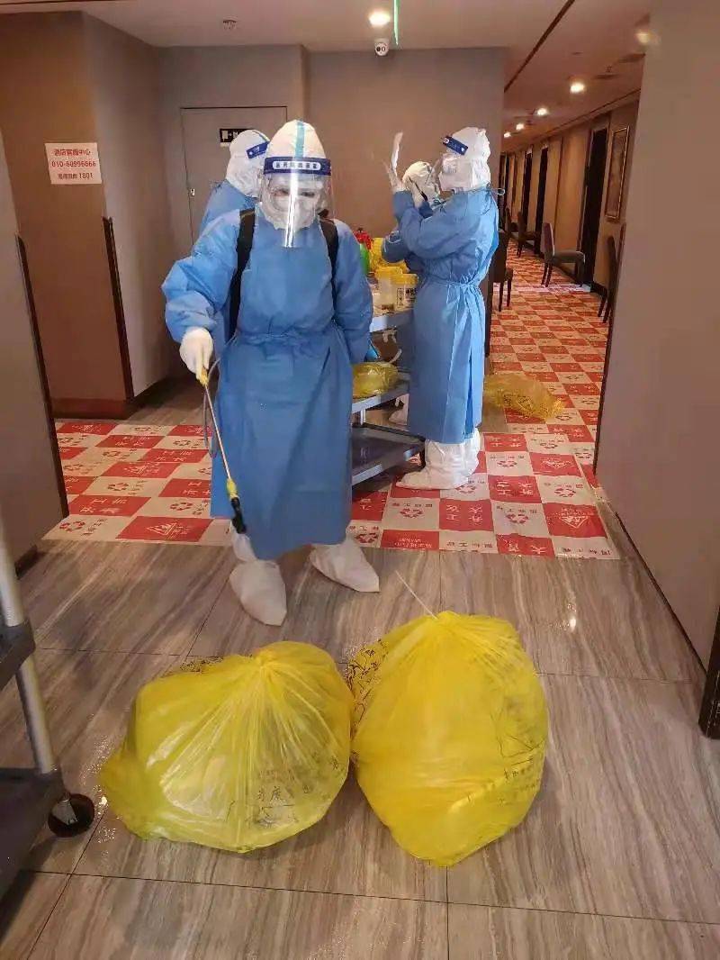图文用爱相守平谷区医院驻点医护温暖隔离人员