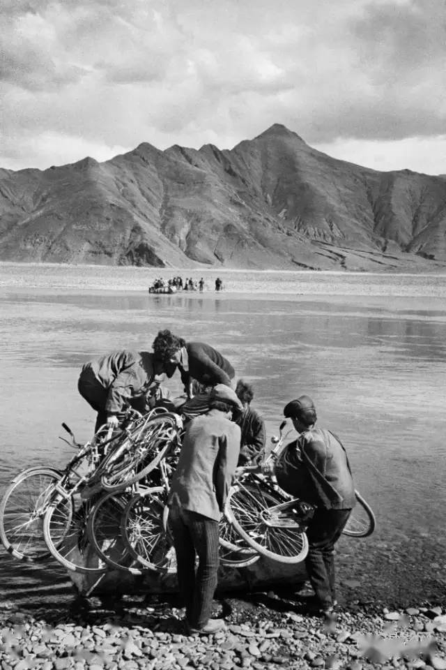 设备要单反何用？手机照样拍出自行车大片！