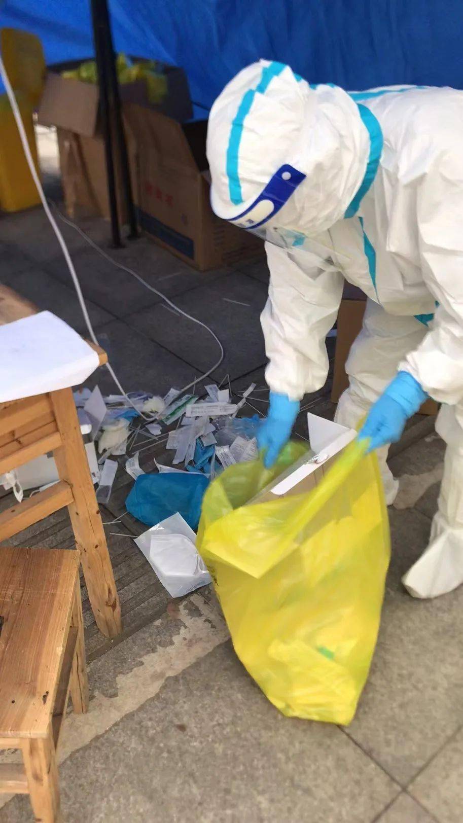 毛婷:小人物也有大力量!即便渺小,也是光源!_疫情