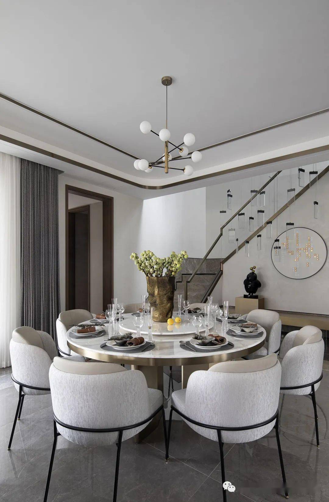 230平新中式合院别墅客餐厅横厅设计气派无比