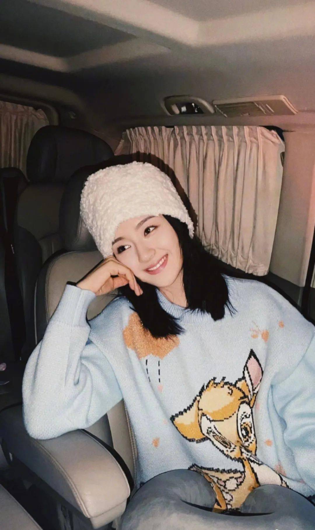 童趣 今年冬天的毛衣 选女明星这样好“彩”头的