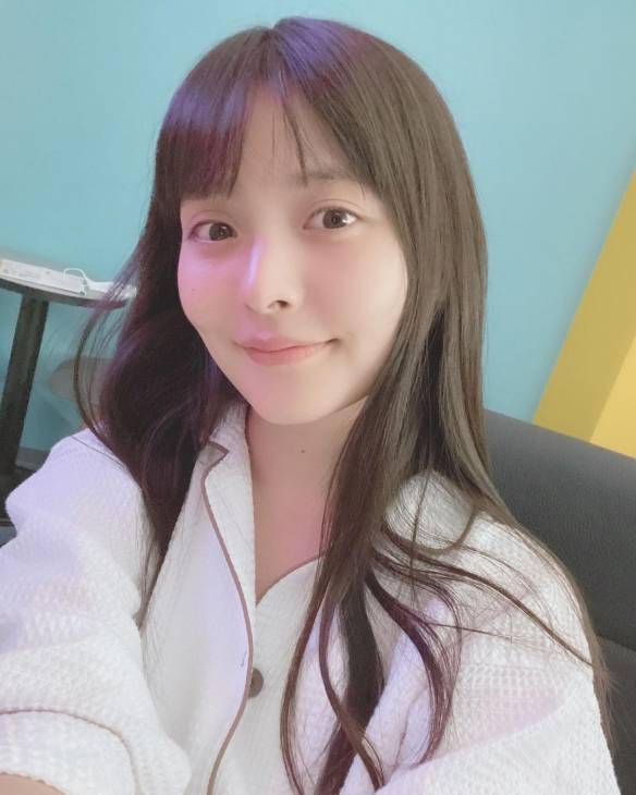 出浴后的政委素颜也很美美女声优上坂堇美照赏