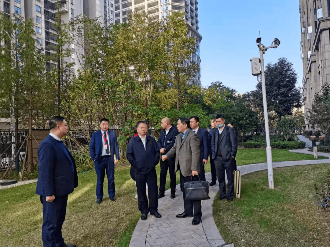 会员东方物业丨武汉城建集团领导调研泛悦城项目物业管理工作