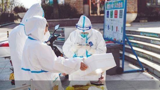 大学城|大连校园疫情引关注 家校协作成防控重点