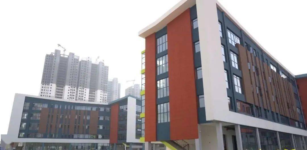 问津新城新建高中竣工即将迎来首批学生