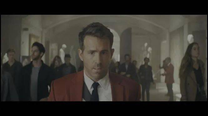 巨石|年度R级爽片！神奇女侠VS死侍和强森