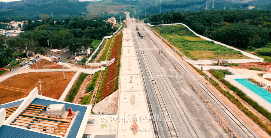 勐腊火车站图片