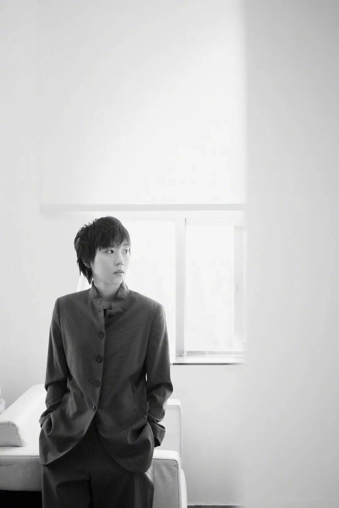 发型看了李庚希周雨彤的长发，我更想剪短头了