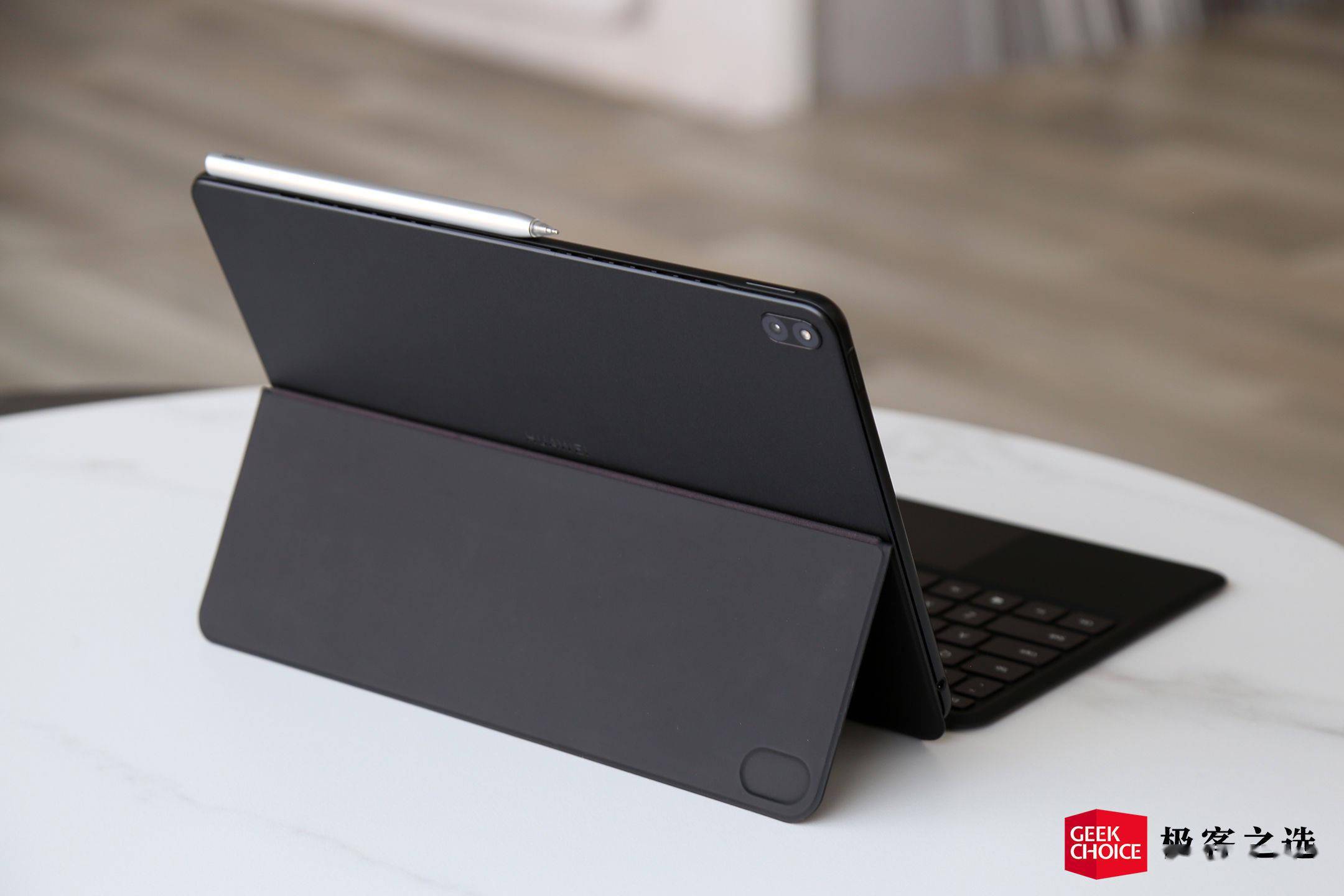 华为 MateBook E：升级酷睿芯片和 OLED 屏，更理想的二合一笔记本