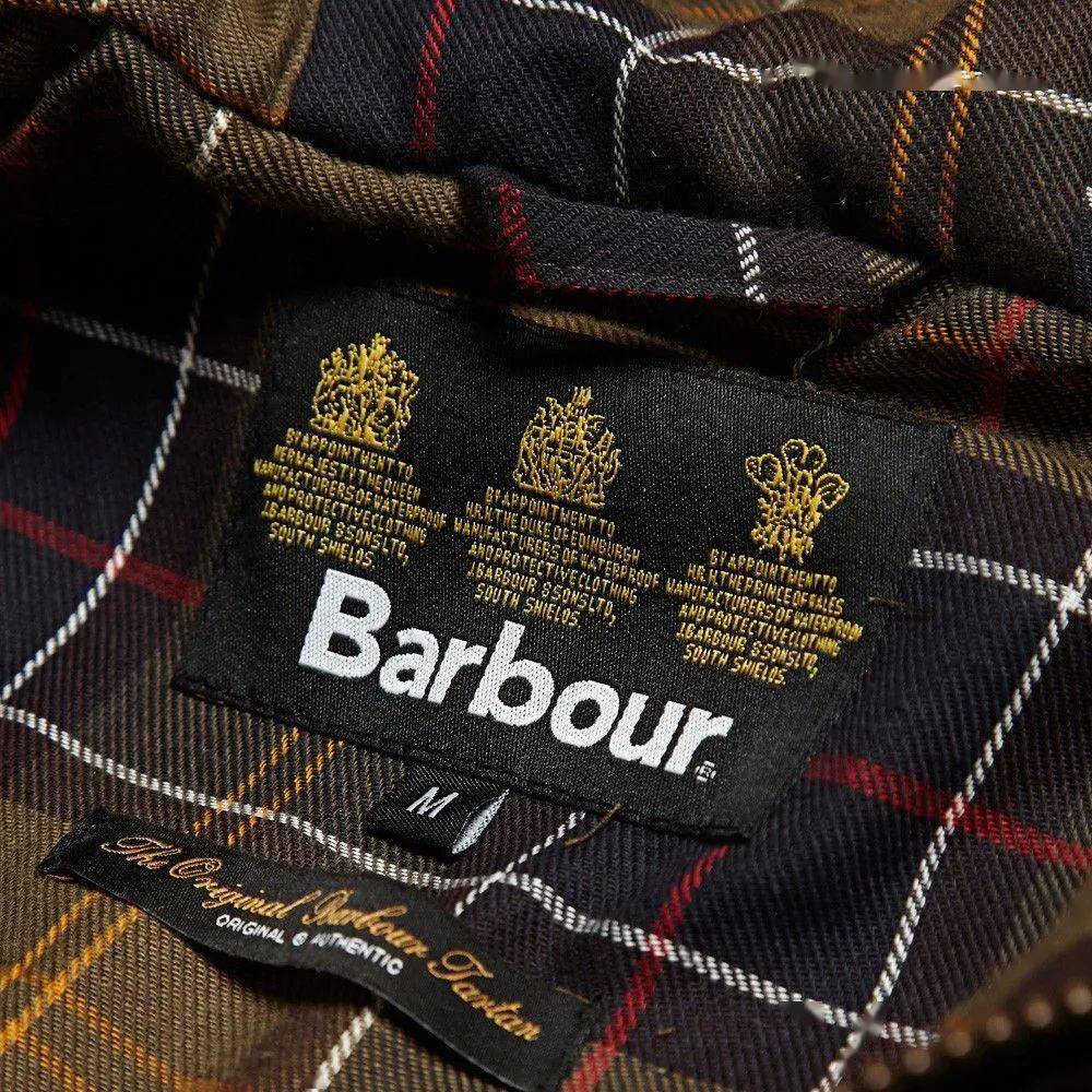 品牌 贵族、时尚 icon 怎么都爱脏脏、旧旧的 Barbour ？