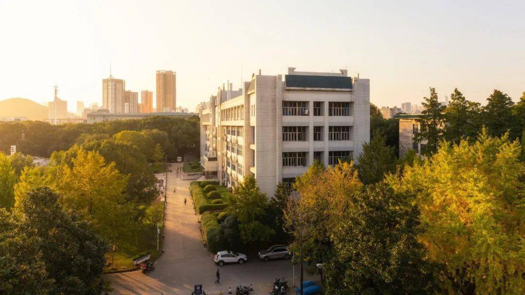 通知武汉大学2022年招收攻读博士学位研究生简章