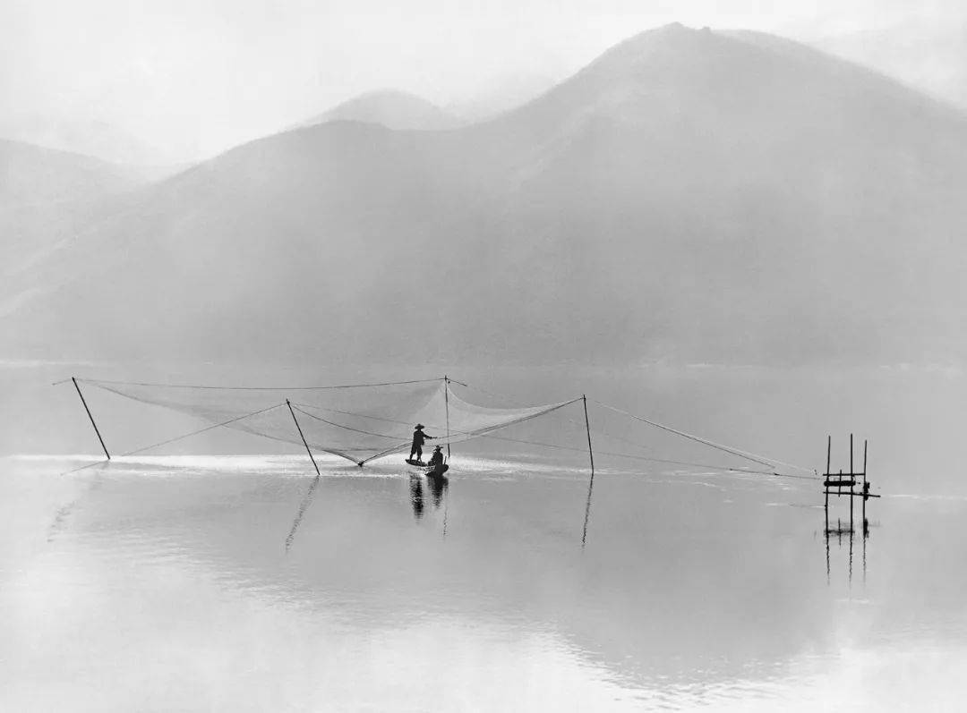 本期为简庆福早期作品受到全球摄影界的推崇.