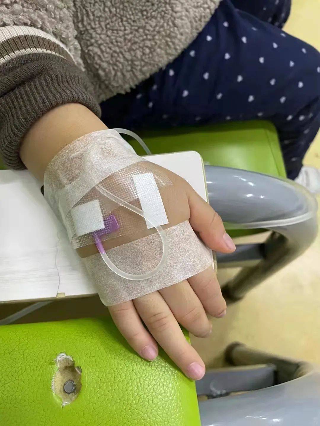 症状|4岁女儿咳得整个人瘦了一圈，开学到现在，班里小朋友就没到齐过