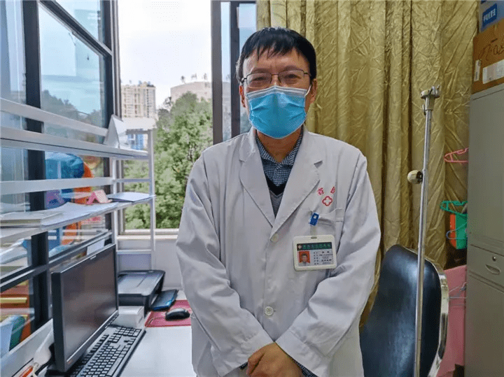 烟雾|“加油加油加油！”护士“魔性”指导做检查，敬业又可爱