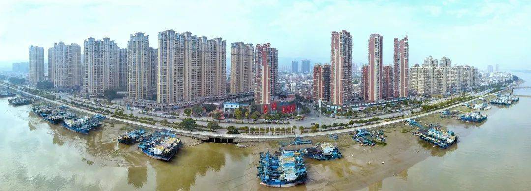 2021年4月,龙海撤市改区,融入漳州中心城区,迎来了新的一轮发展机遇.
