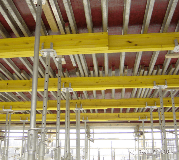 如何合理"早拆模"?四种做法!_模板