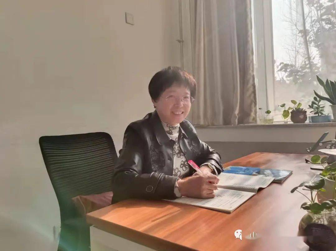 名师风采潍坊四中三名教师被认定为潍坊市中青年教师学科领军人物