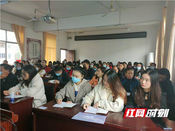 教育|零陵区小学数学周云名师工作室：教师培训聚焦“双减”助力轻负高质课堂