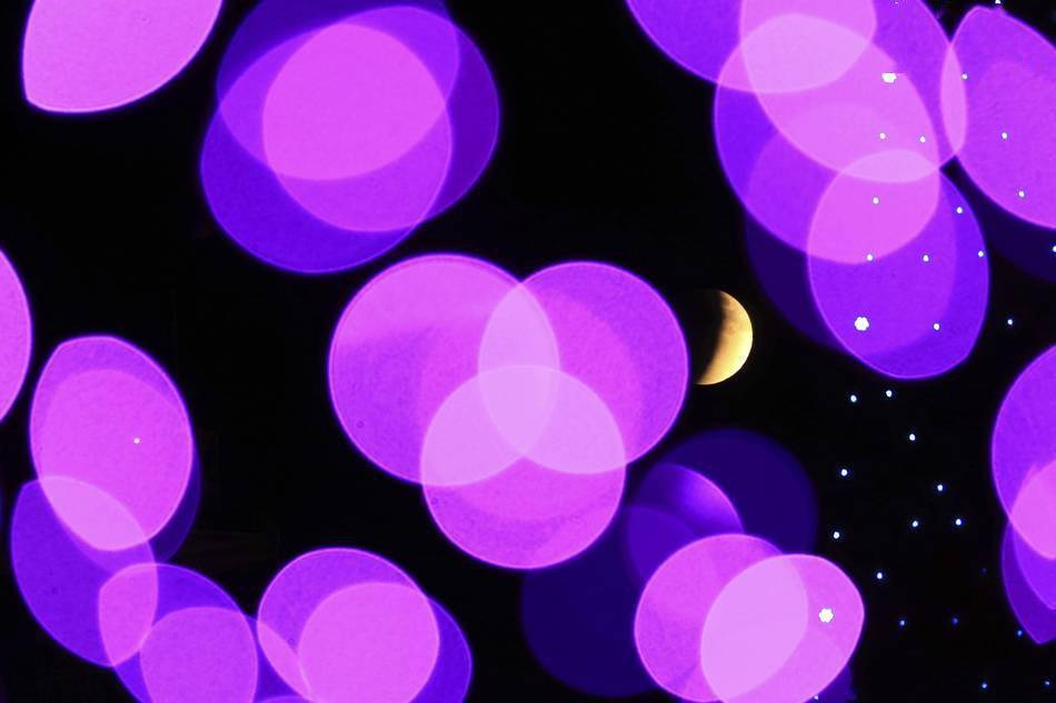 城事丨别再错过了！本世纪最长月偏食全球美图大放送