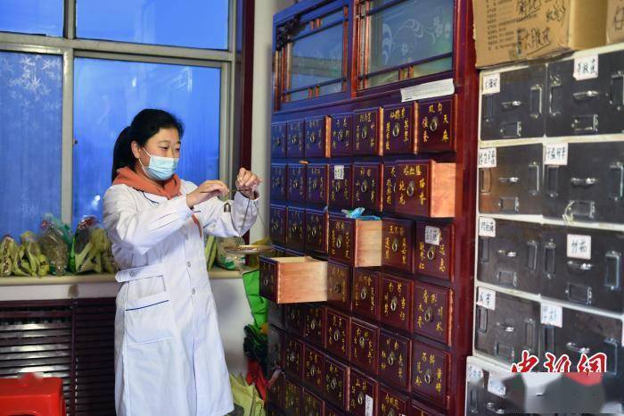 翟羽佳|河北献县：乡镇“国医堂”为农民群众健康“把脉”