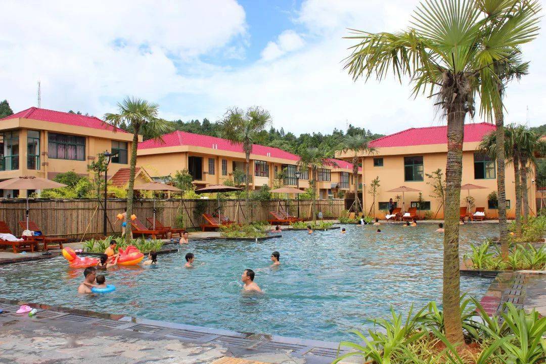 龙陵|天冷了 龙陵的温泉一定要泡一泡_梨树