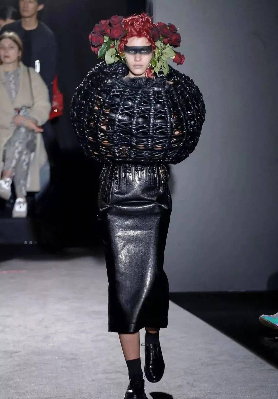 des 时尚教母——川久保玲的商业帝国 (中)