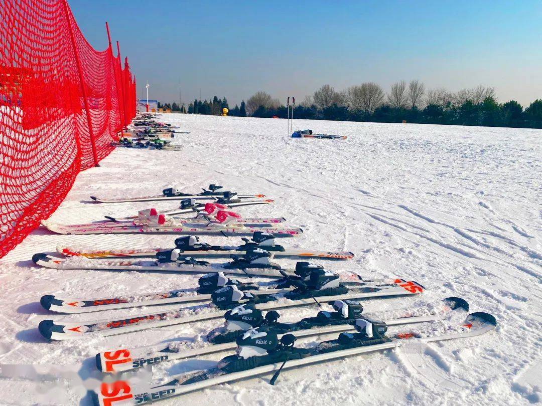 开板在即!万科石京龙滑雪场本周末开门迎客