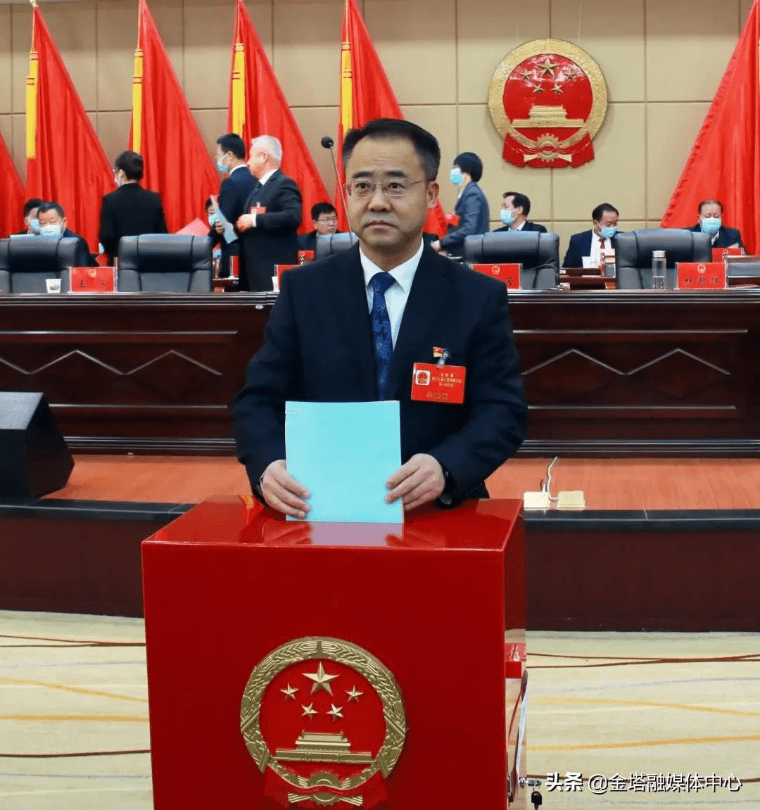 金塔县第十九届人民代表大会第一次会议胜利闭幕