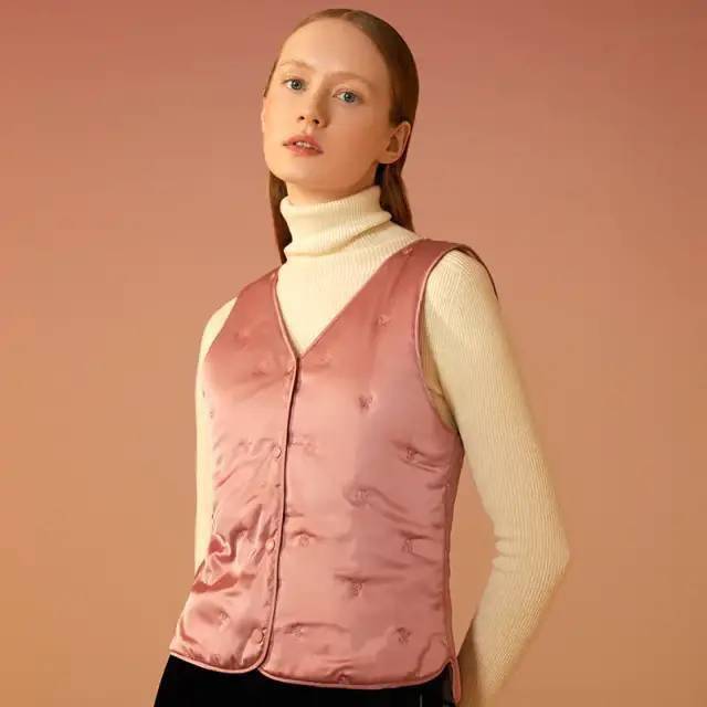 国民丝绸老牌做的"小主"装,充盈满满桑蚕丝,秋冬穿它贵气时髦_三塔