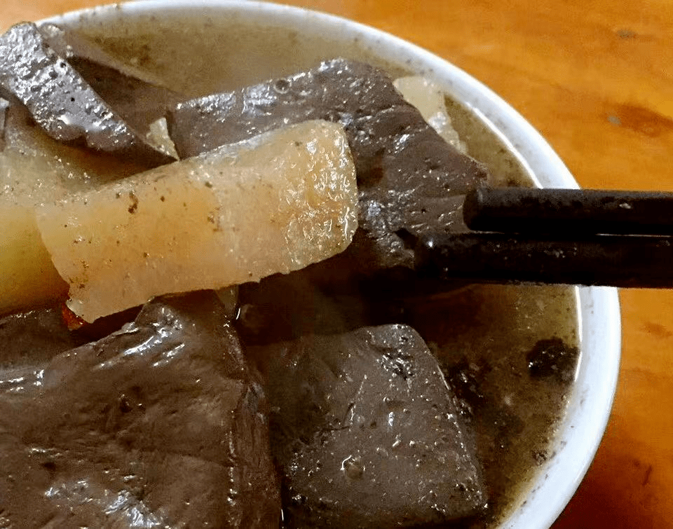天冷了天台人不能没有牛血羹