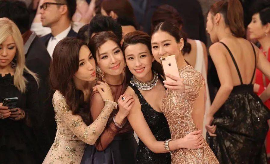 2021 tvb台庆落幕!"群星璀璨的年代已成过去式.