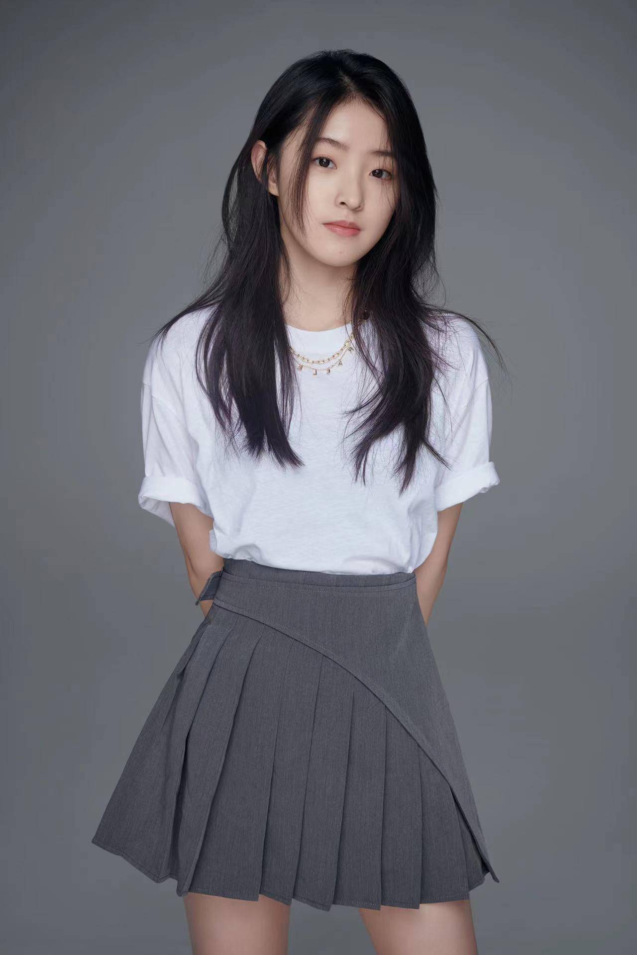 还记得那个酷似杨幂的小王昭君吗如今16岁大姑娘漂亮更胜从前