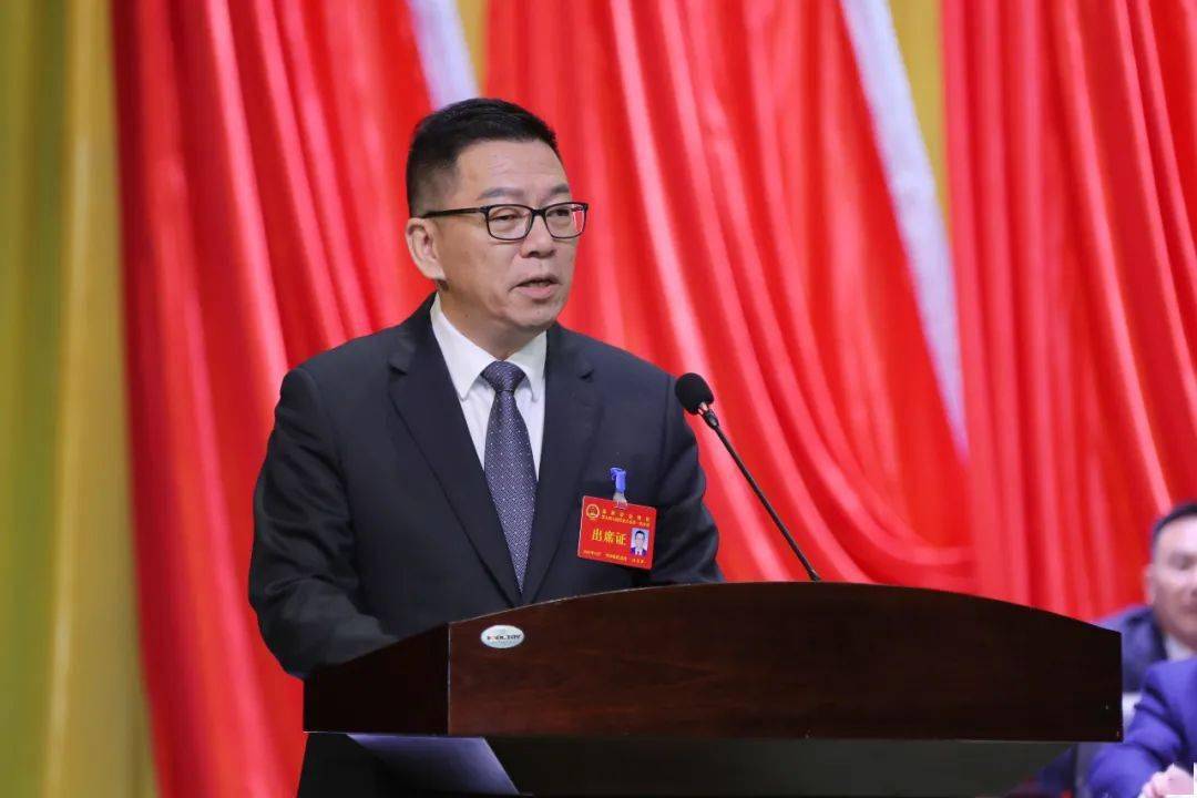 吴文莱当选金湾区人大常委会主任,刘军当选金湾区人民政府区长!