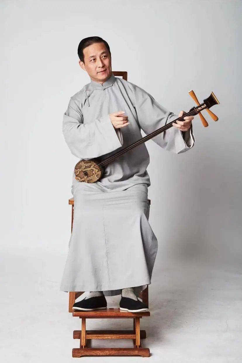 领衔姜啸博,毛新琳,周慧,陆锦花,徐一峰,陶莺芸等优秀评弹演员,以评弹