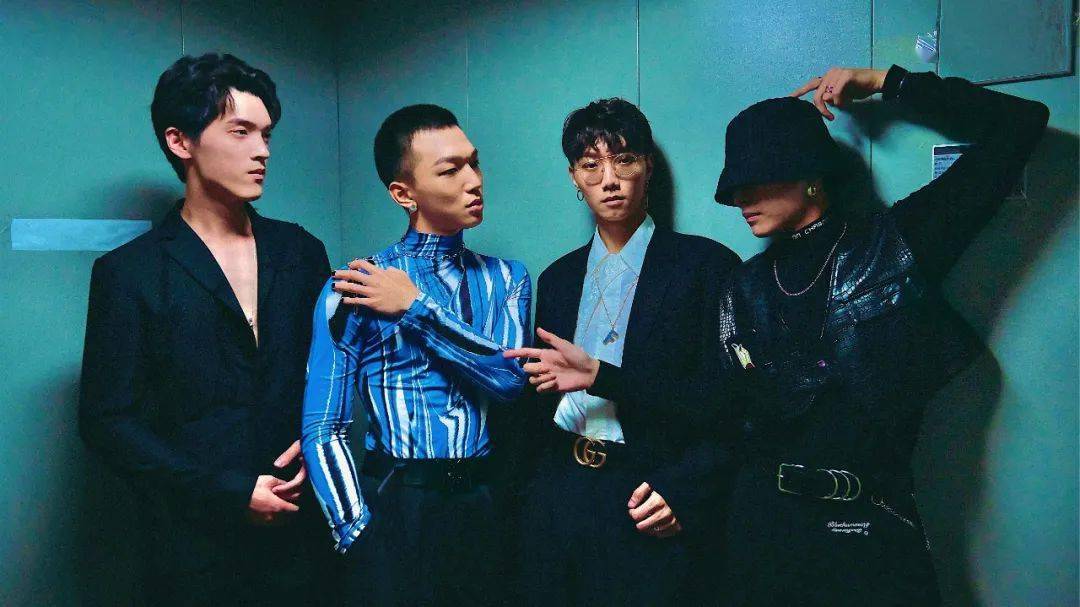 2021傻子与白痴《year of fate》新专辑巡演【南京站】最新演出日期