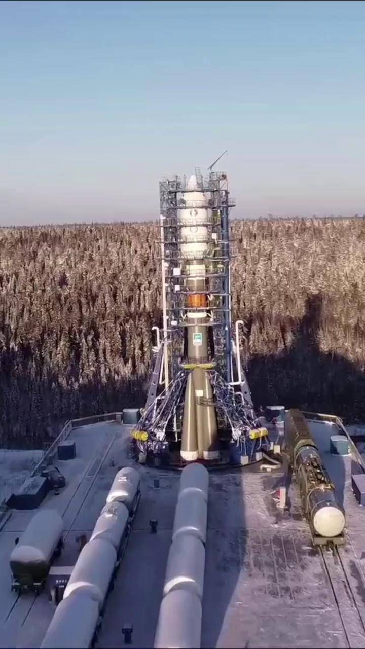 航天 俄罗斯从冰天雪地的普列谢茨克发射场发射秘密军事卫星