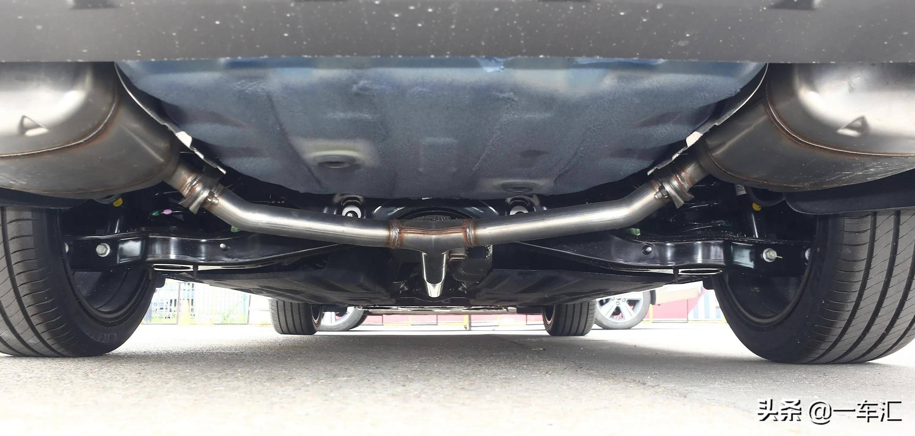 起亚k5凯酷配置解读换代升级后能够助其重回高光时刻