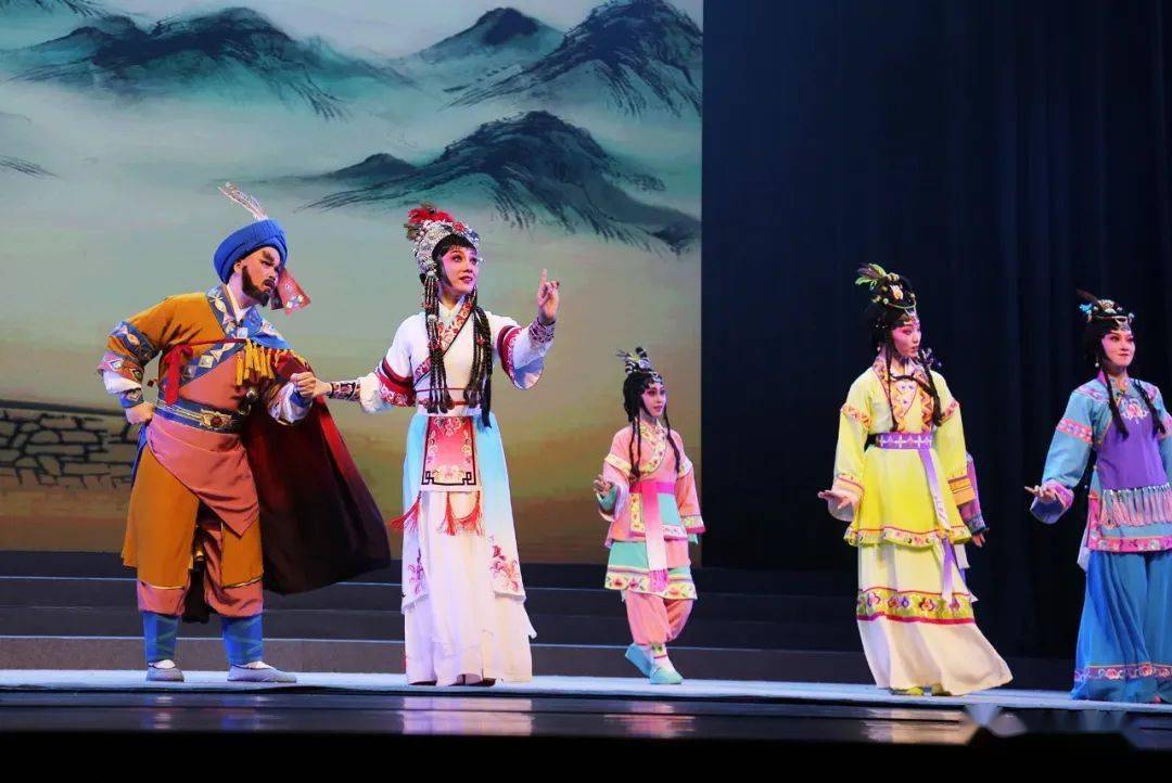 陆敏渭,李伟聪,李嘉宜,崔玉梅,陈韵红,陈骏旻,陈健超等众多粤剧名家