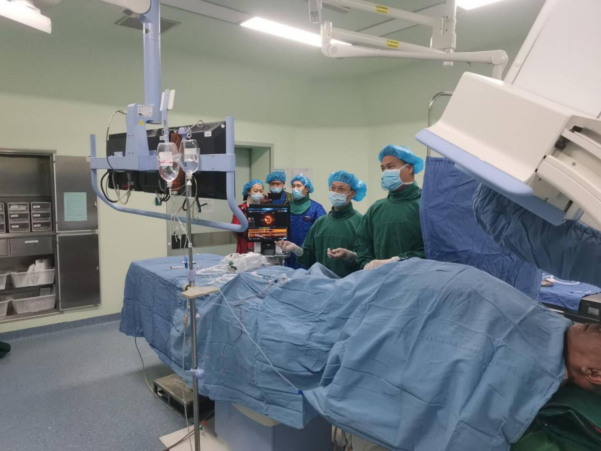 哈医大一院援疆专家帮助新疆阿勒泰地区开展首例OCT冠脉介入治疗