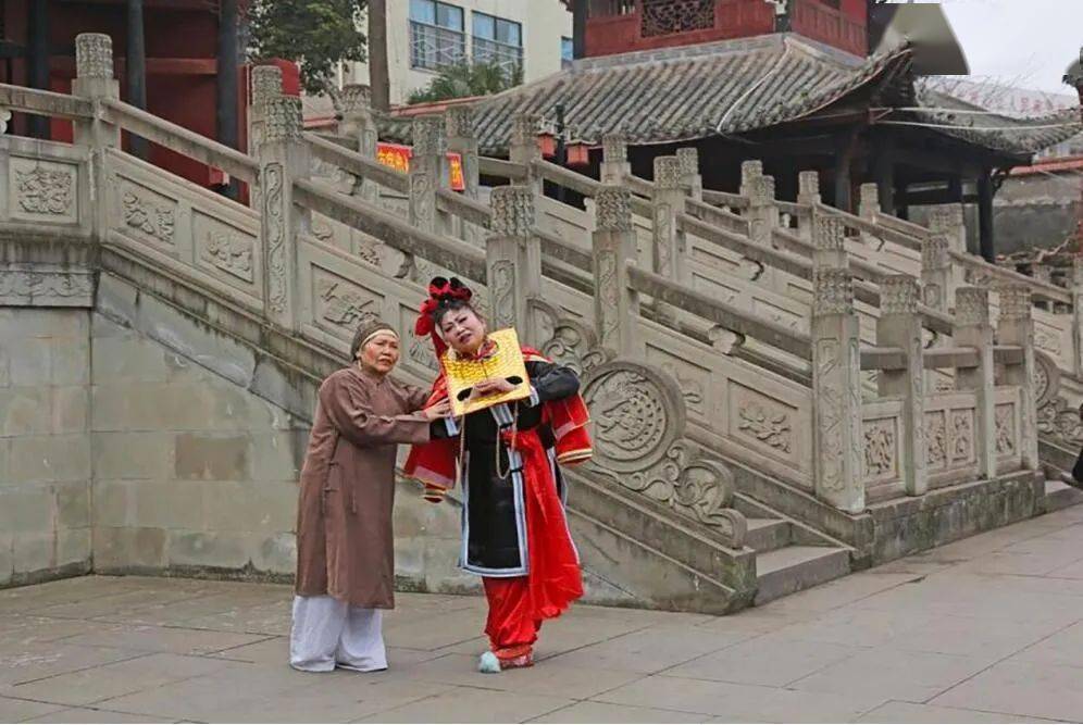 安岳有两人被认定为第七批省级非物质文化遗产代表性传承人_曲剧_竹编