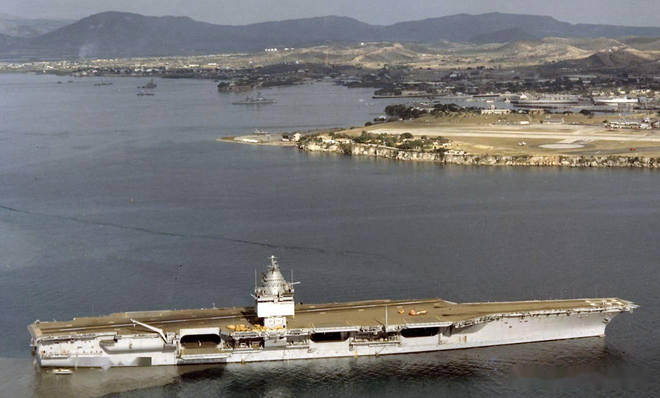 图说"大e":世界上第一艘核动力航母"企业"号服役60周年