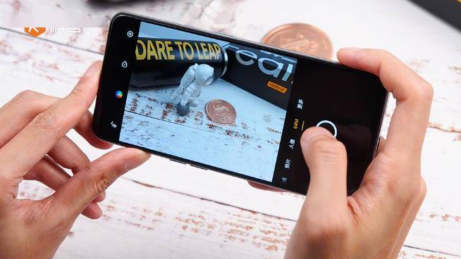 真我GT Neo2T上手：千元六边形战士！天玑1200-AI拍摄更有劲